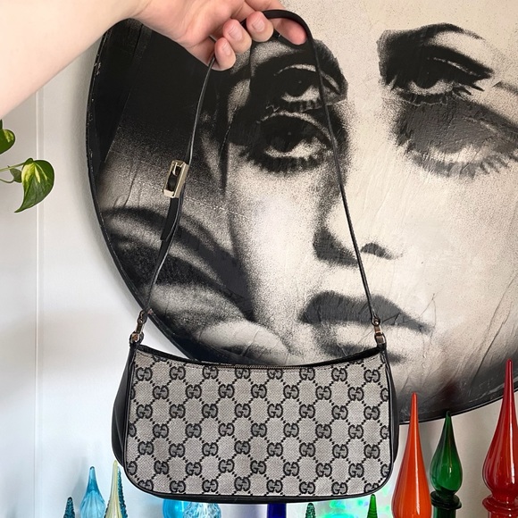 💥SOLD💥 GUCCI Vintage Y2K Black GG Monogram Shoulder Bag - Picture 7 of 11